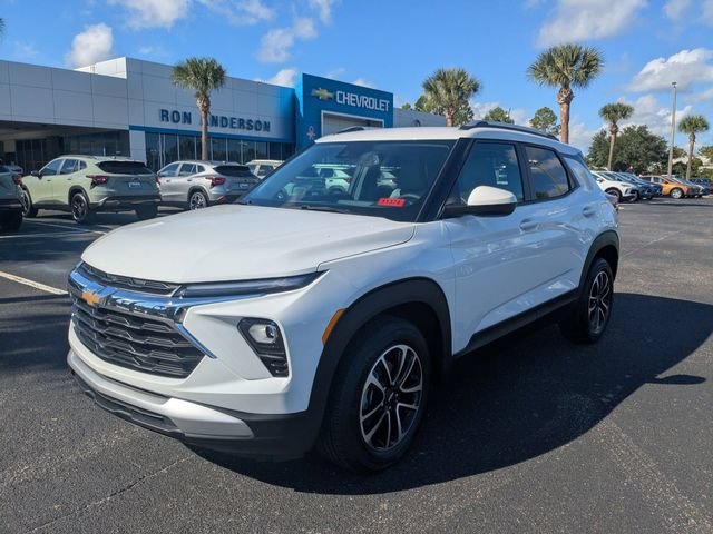 New 2026 Summit White Chevrolet LT image 7