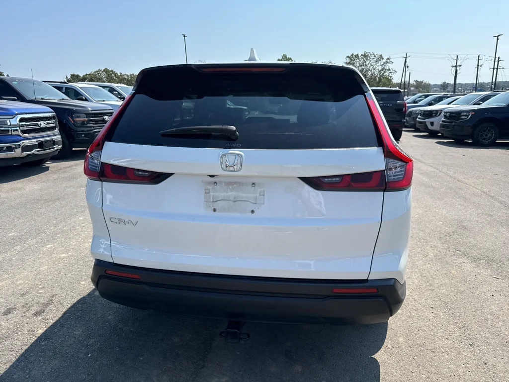 Used 2024 White Honda EX-L image 6