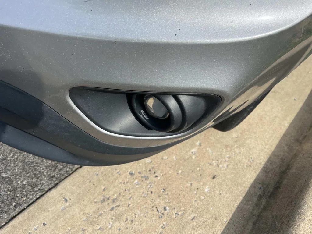 Used 2015 Silver Jeep Latitude image 3