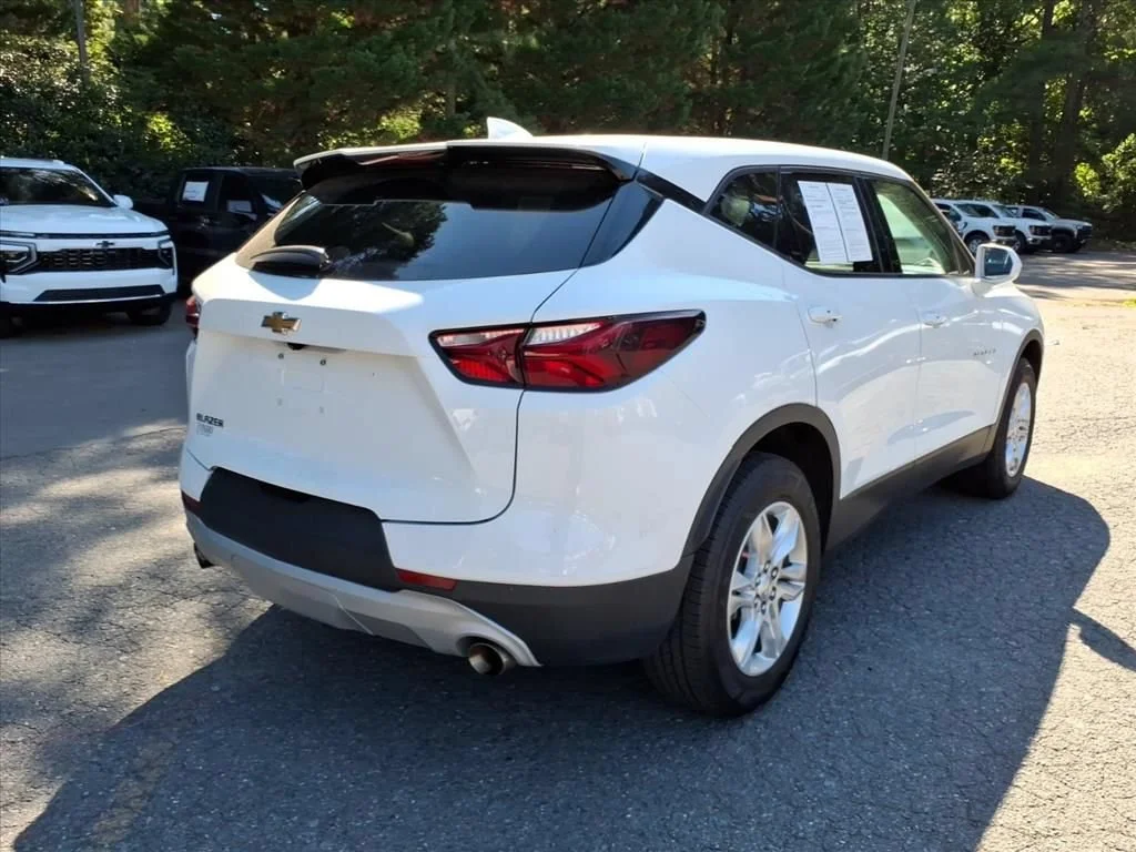 Certified Used 2020 SUMMIT WHITE Chevrolet LT image 28