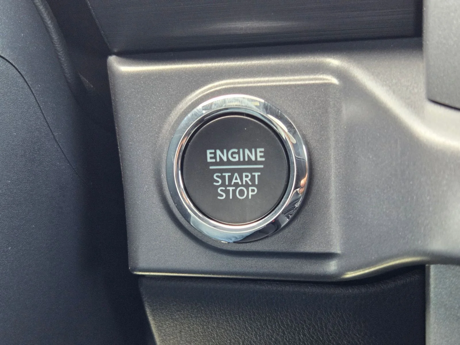 New 2026 Oxford White Ford XLT image 17