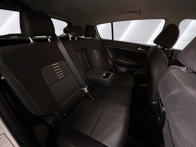 Used 2018 White Kia LX image 16