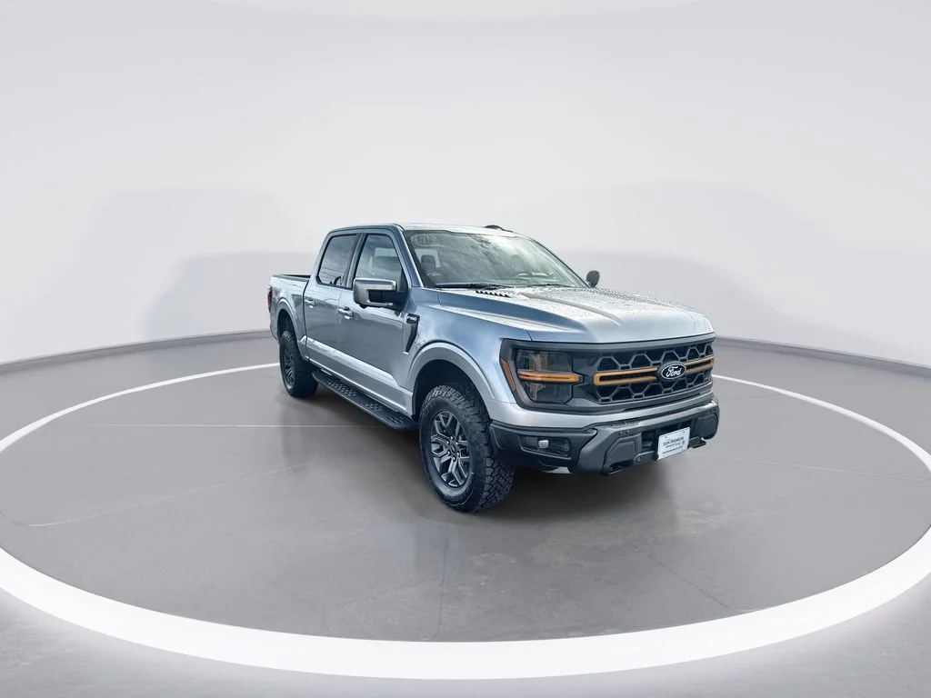 Used 2025 Silver Ford Tremor image 2