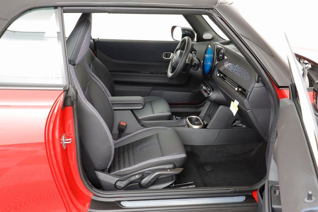 2026 MINI Convertible Base - Photo 19