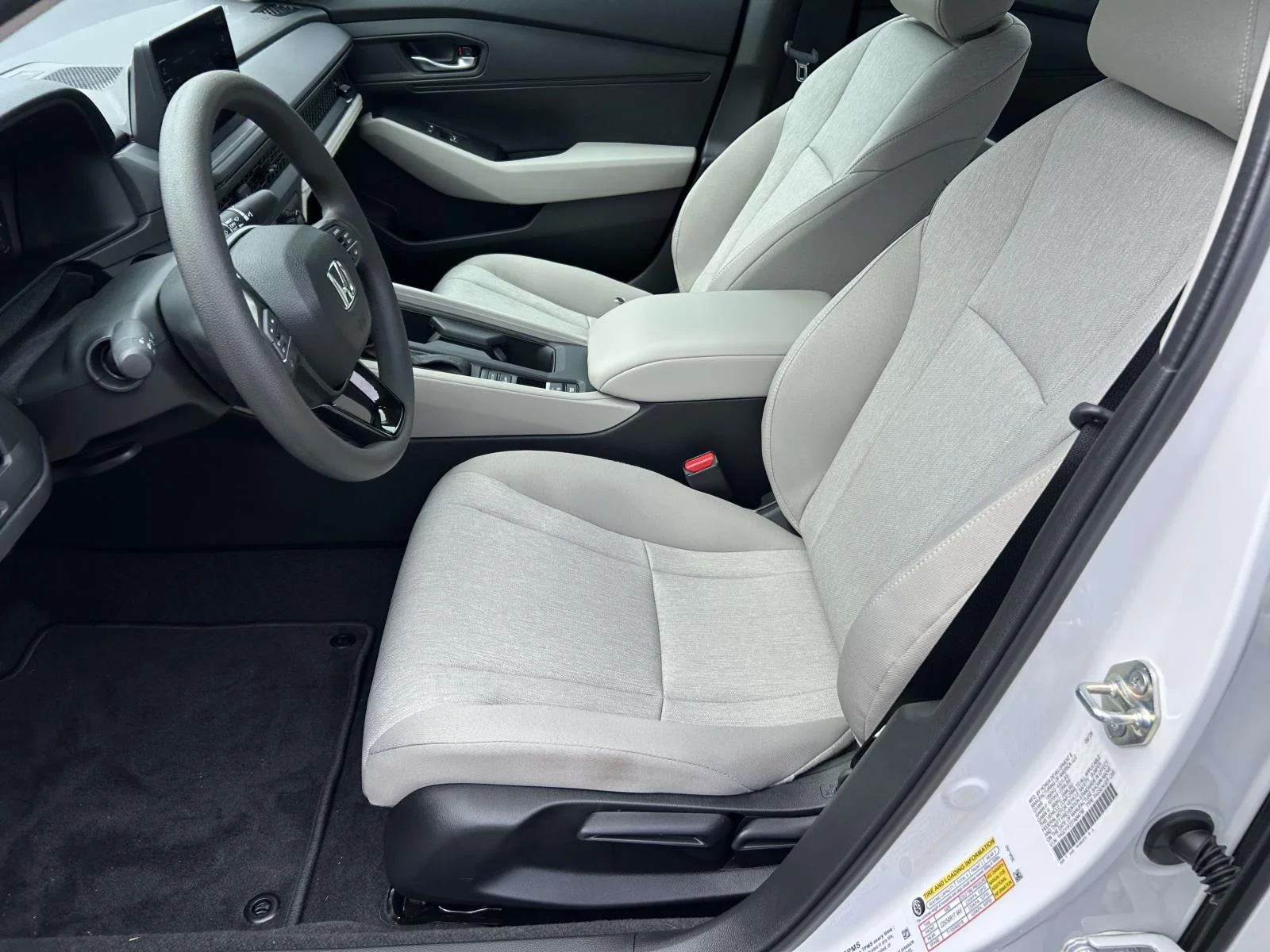 New 2026 Platinum White Pearl Honda LX CVT image 6