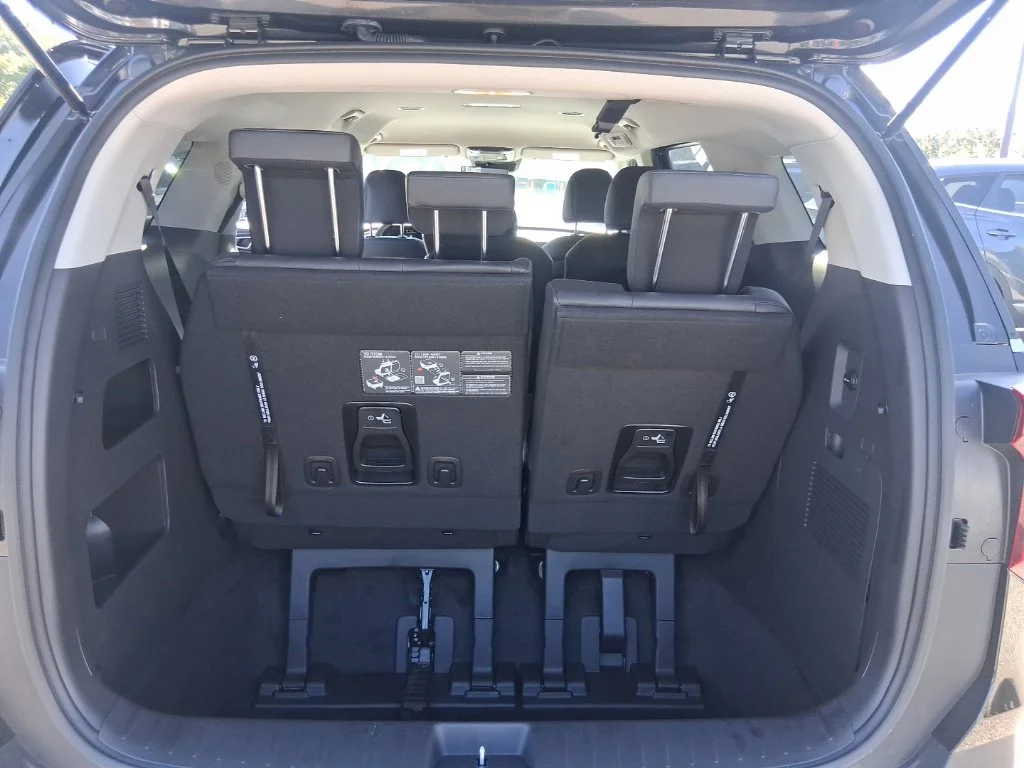 Certified Used 2026 Black Kia LXS image 19