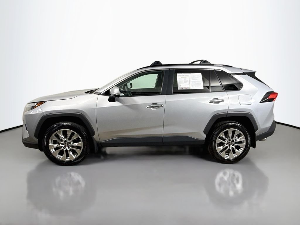 Used 2025 Silver Sky Metallic Toyota Limited image 4