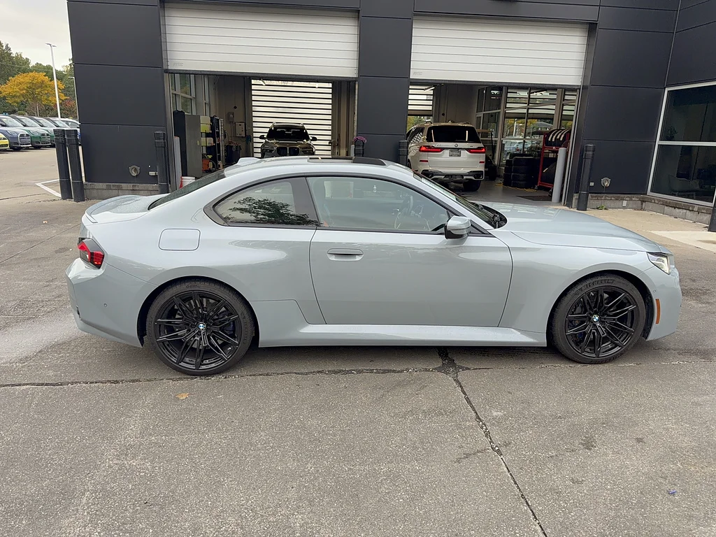 Used 2024 Brooklyn Grey Metallic BMW Base image 4