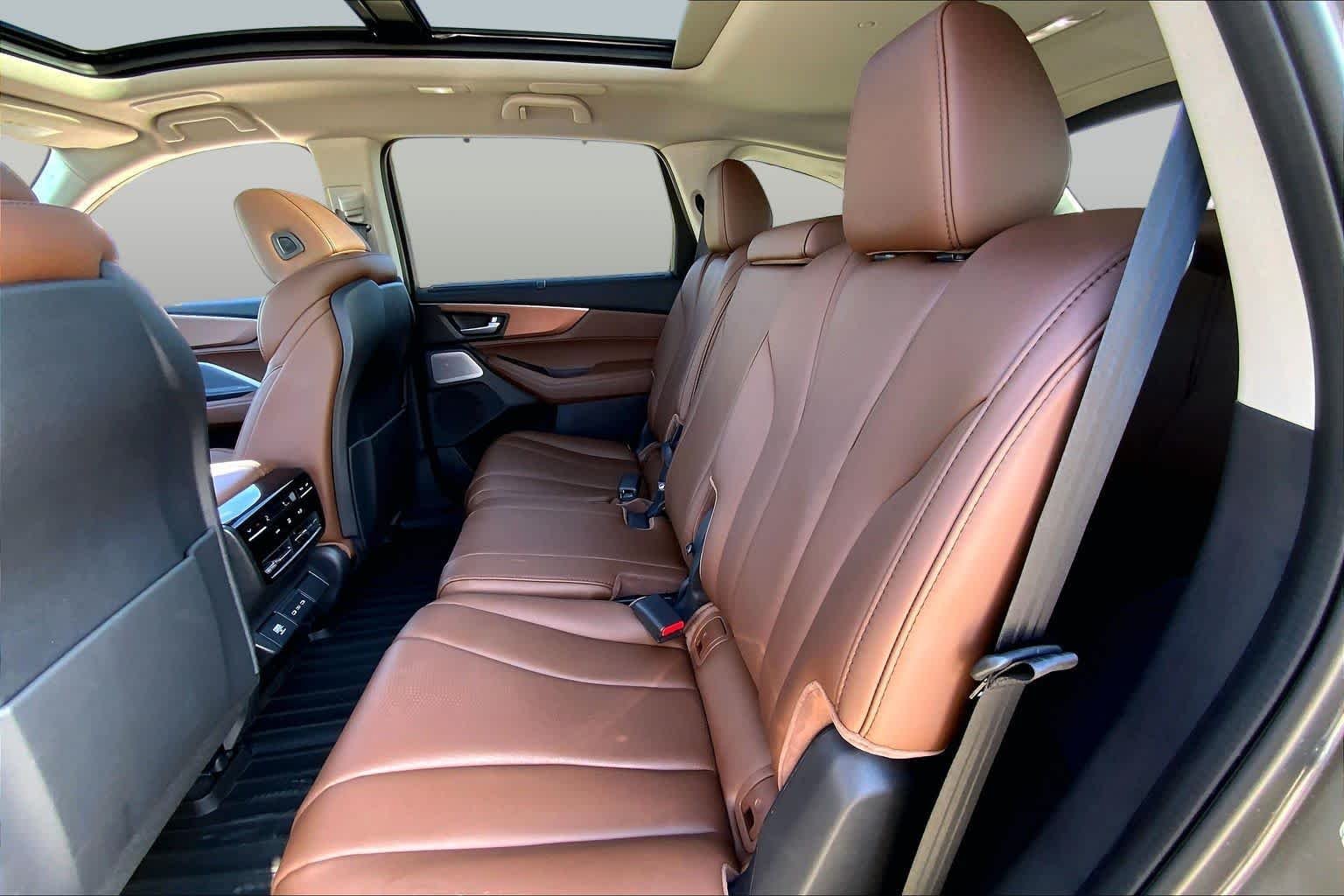 Used 2025 Liquid Carbon Metallic Acura w/Technology Package image 20