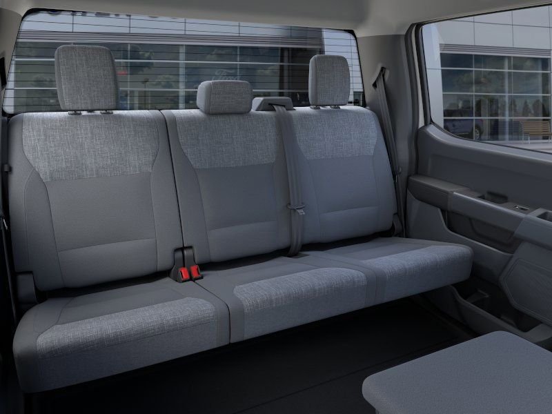 New 2026 Oxford White Ford XLT image 11