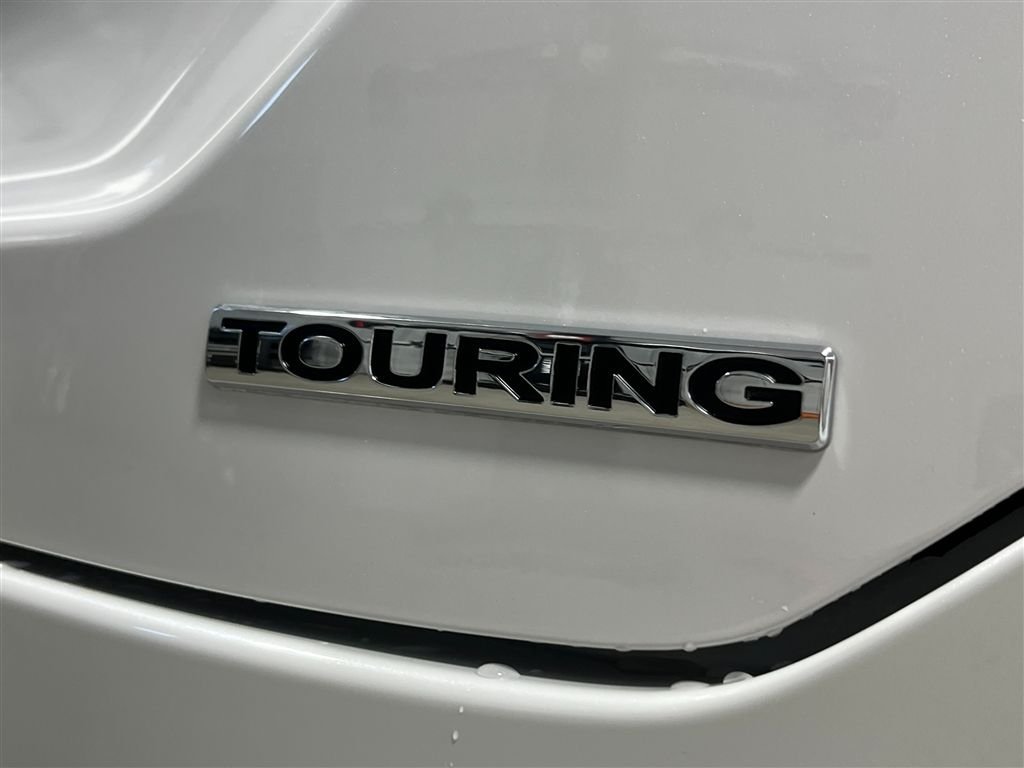 New 2026 Platinum White Pearl Honda AWD Touring image 6