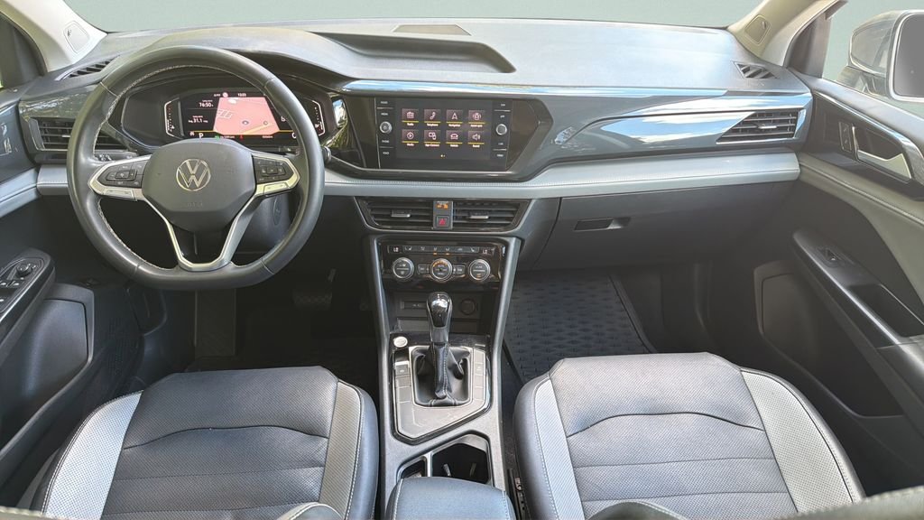 Used 2022  Volkswagen 1.5T SEL image 11