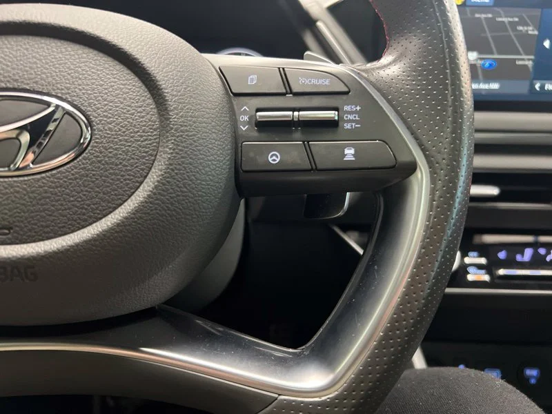 Used 2021 Red Hyundai SEL Plus image 23