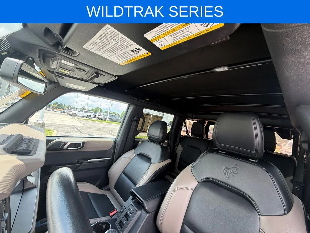 Used 2024 Gray Ford Wildtrak image 21