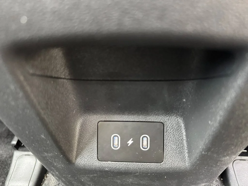 Used 2025 Silver Hyundai SE image 24