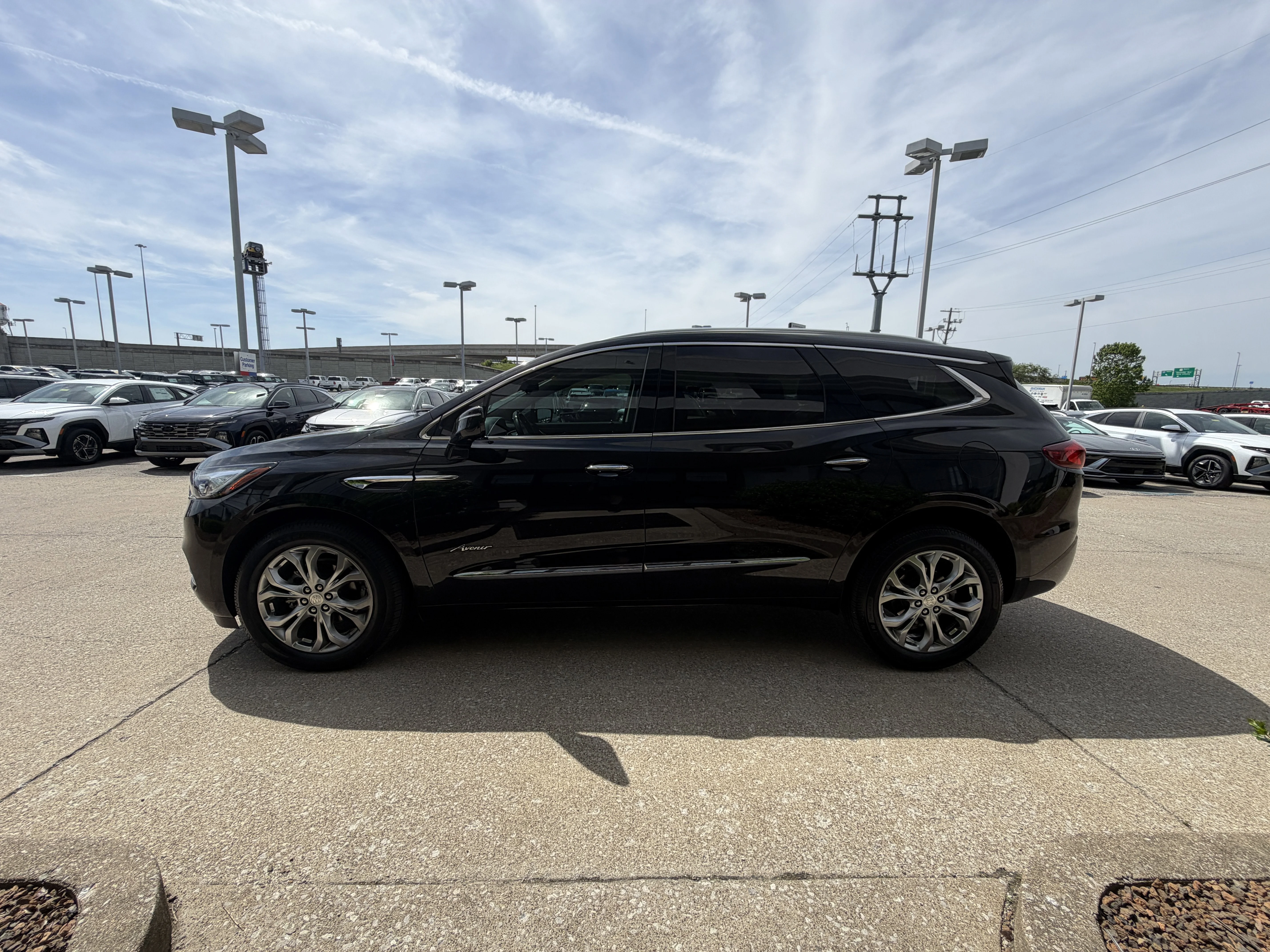 Used 2021 Ebony Twilight Metallic Buick Avenir image 15