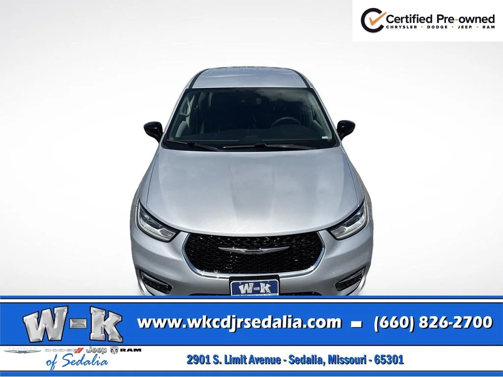 Certified Used 2024 Silver Chrysler Touring L image 14