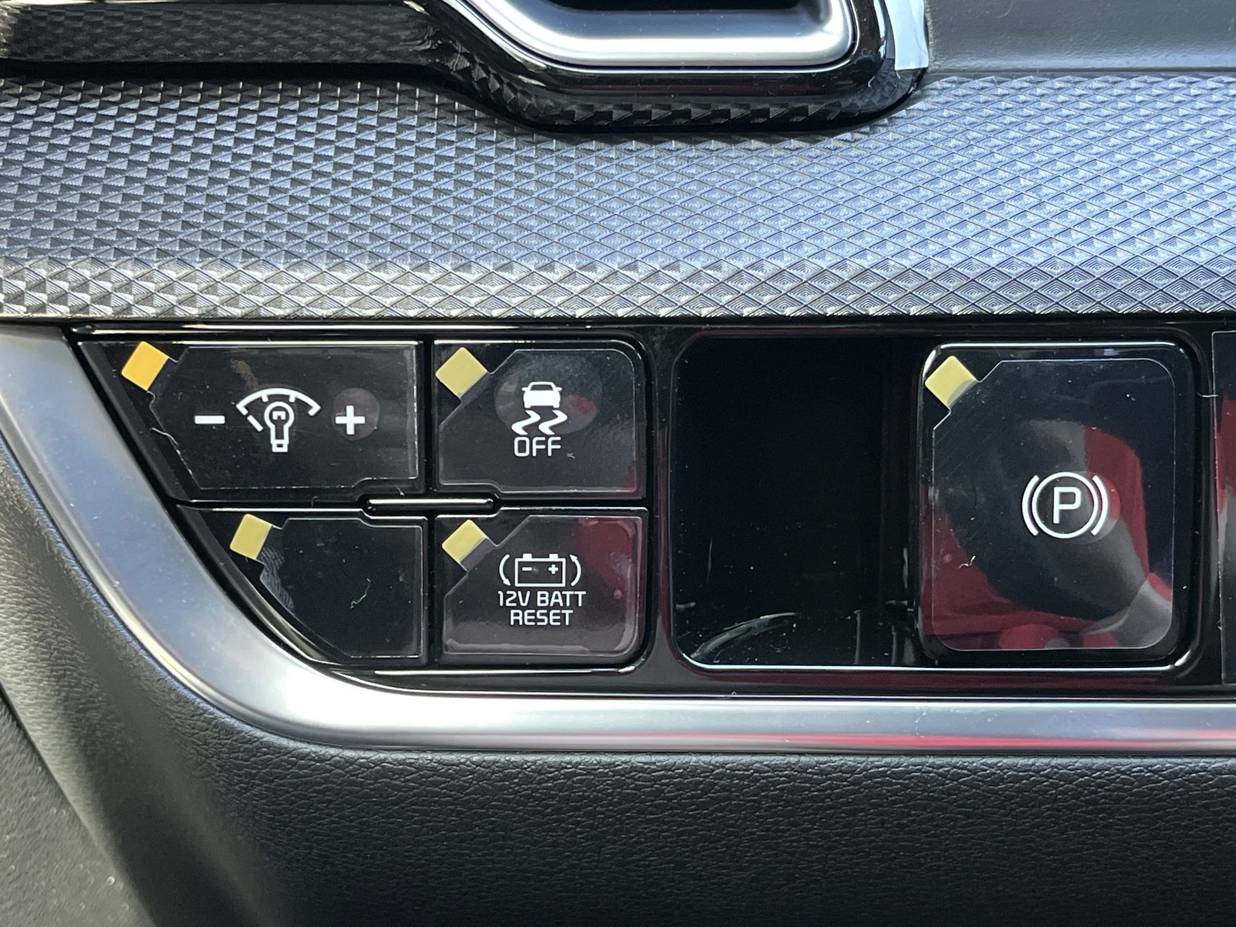 2025 Kia Sportage LX Hybrid - Photo 15
