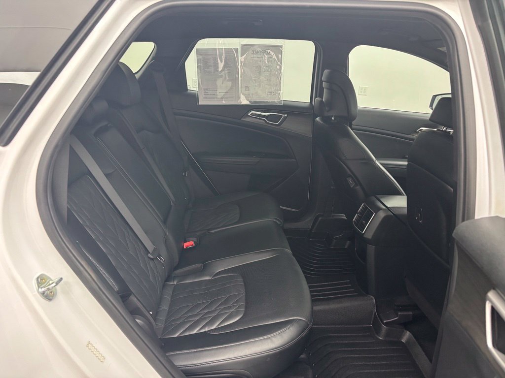 Used 2023 White Kia X-Line image 40