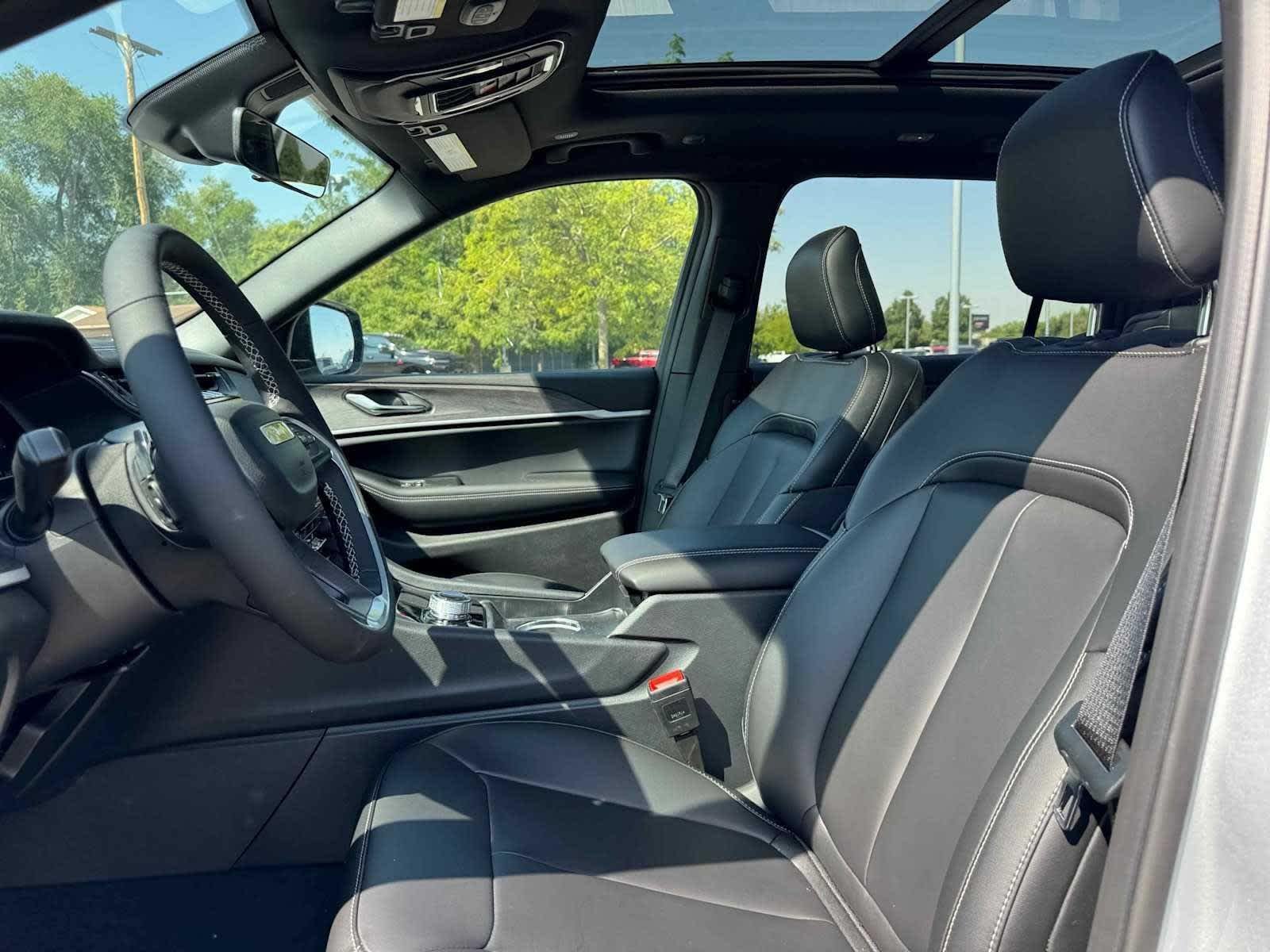 2025 Jeep Grand Cherokee L Limited - Photo 12