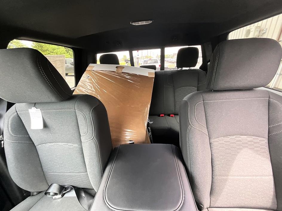 New 2026 Ceramic Gray Clearcoat RAM Tradesman image 37