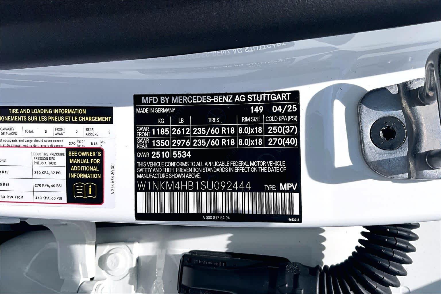 Used 2025 Polar White Mercedes-Benz GLC 300 image 63