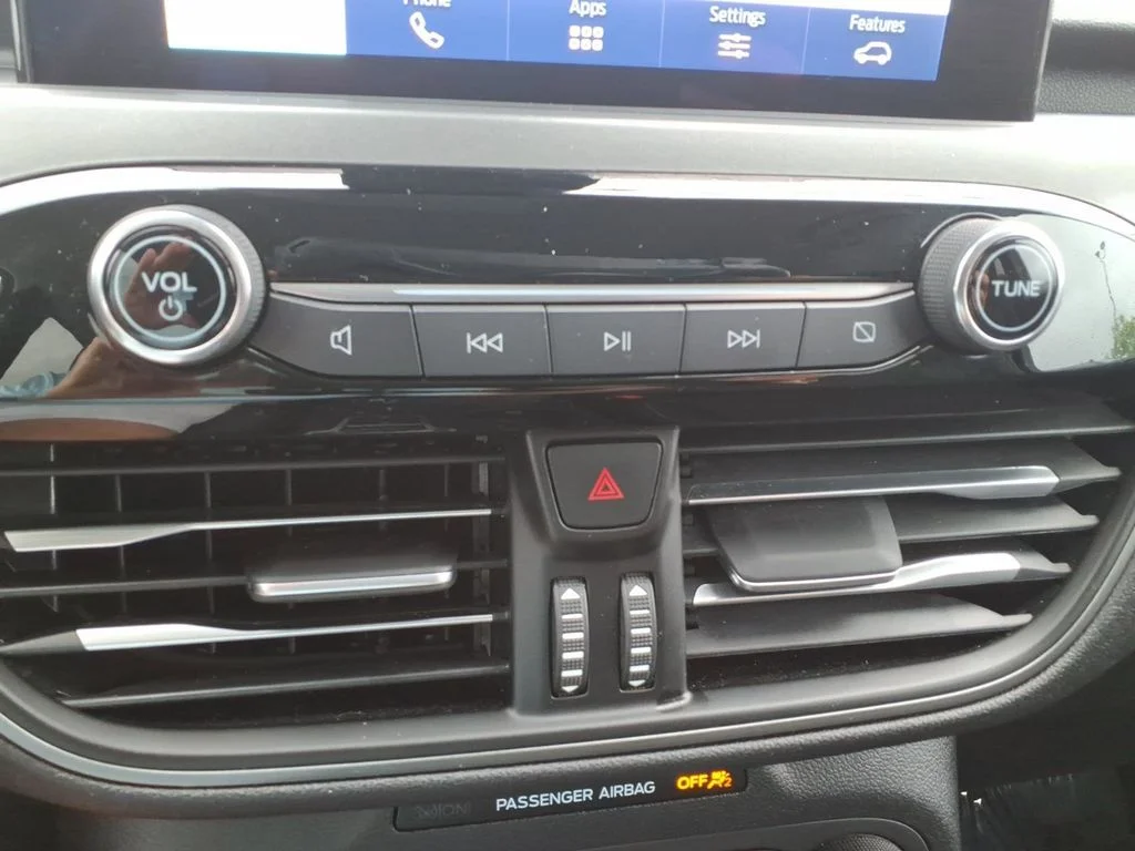 Used 2025 Silver Ford Active image 30