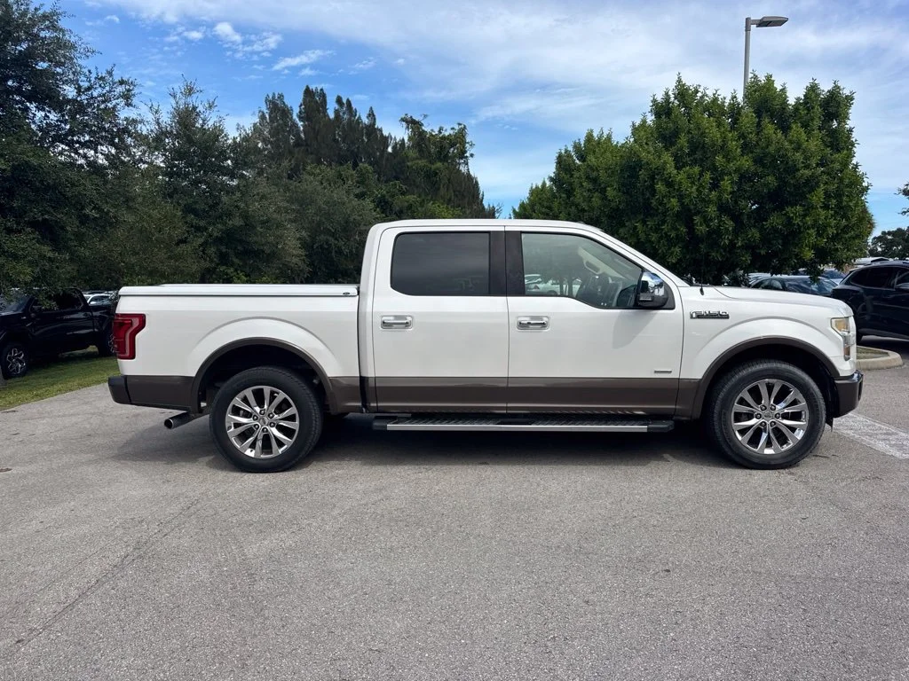 Used 2015 Oxford White Ford Lariat image 4