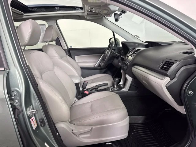 Used 2015 Green Subaru 2.5i Limited image 4