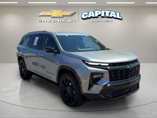 Used 2024 Gray Chevrolet RS image 7