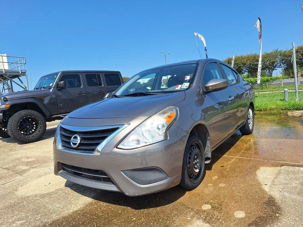 2015 Nissan Versa 1.6 SV