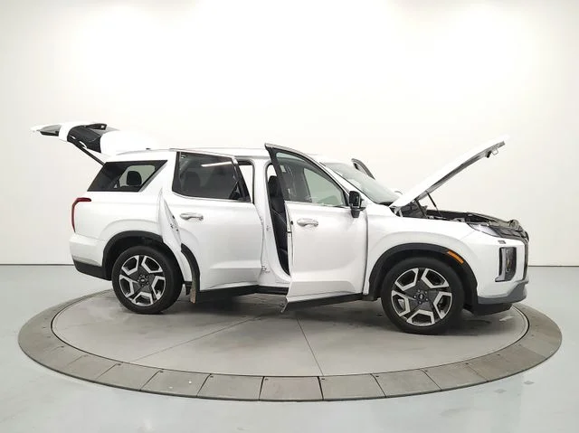 Used 2025 White Hyundai SEL Premium image 16