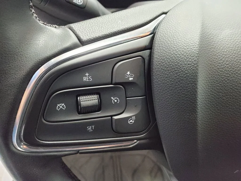Used 2024 Summit White Buick Preferred image 15