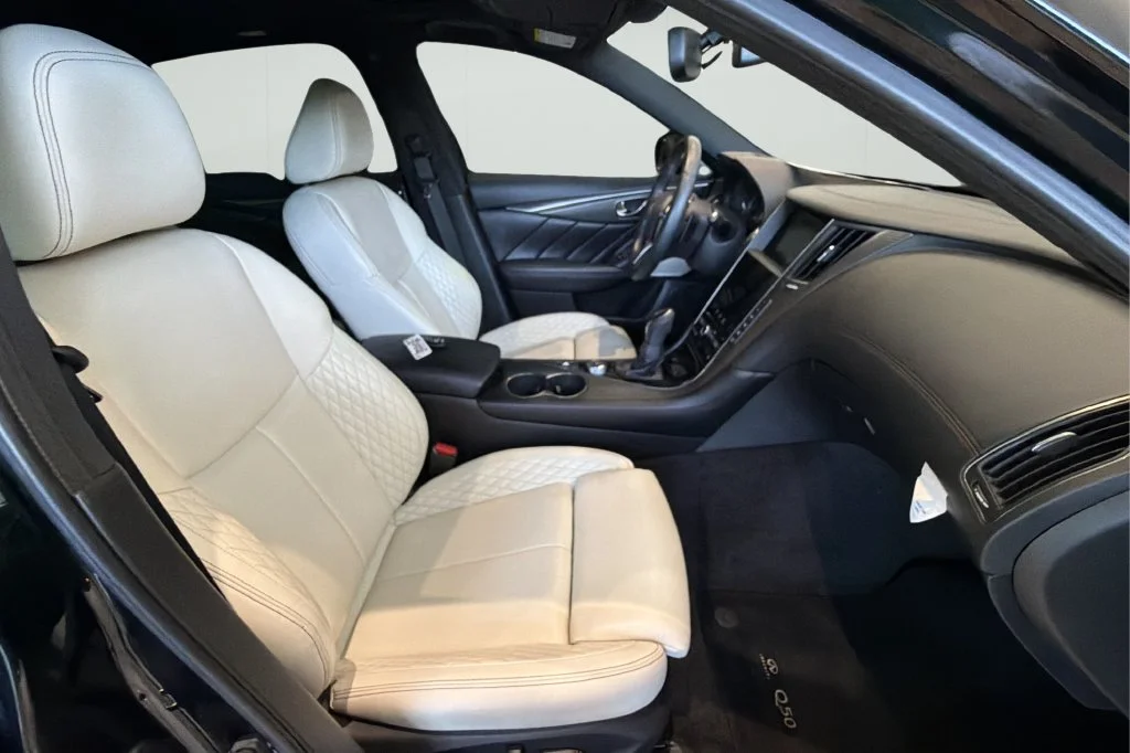 Used 2023 Black INFINITI Red Sport 400 image 14