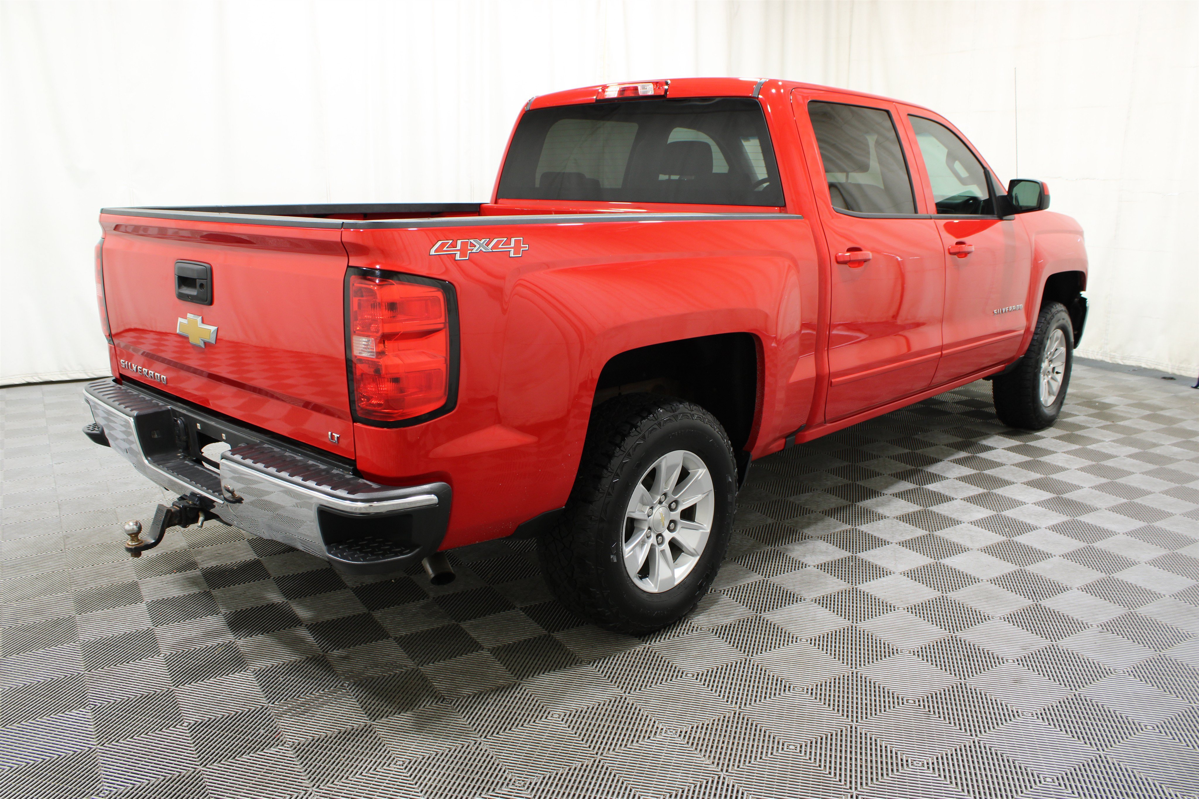 Used 2017 Red Hot Chevrolet LT image 23