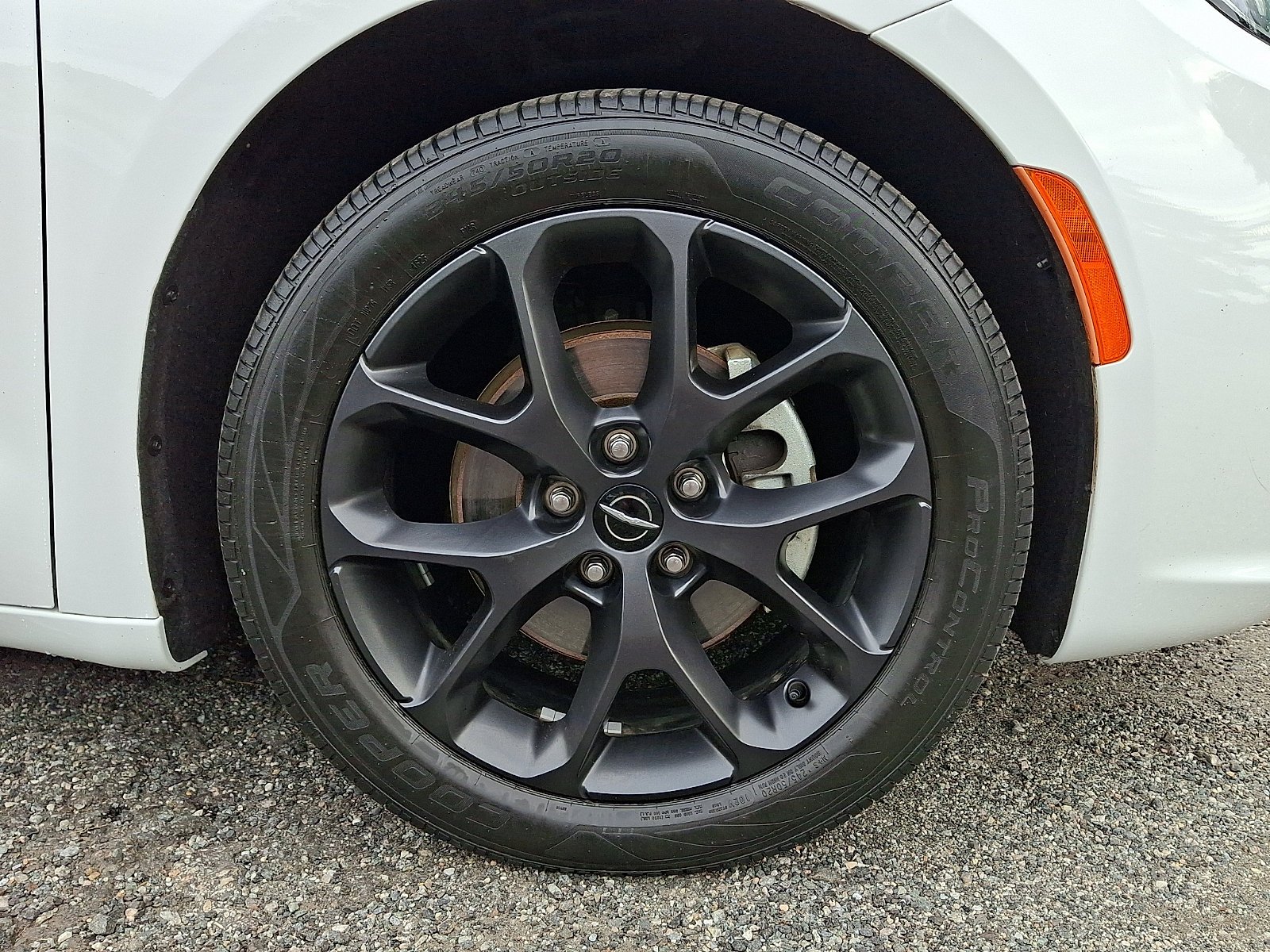Used 2022 Bright White Clearcoat Chrysler Touring L image 8