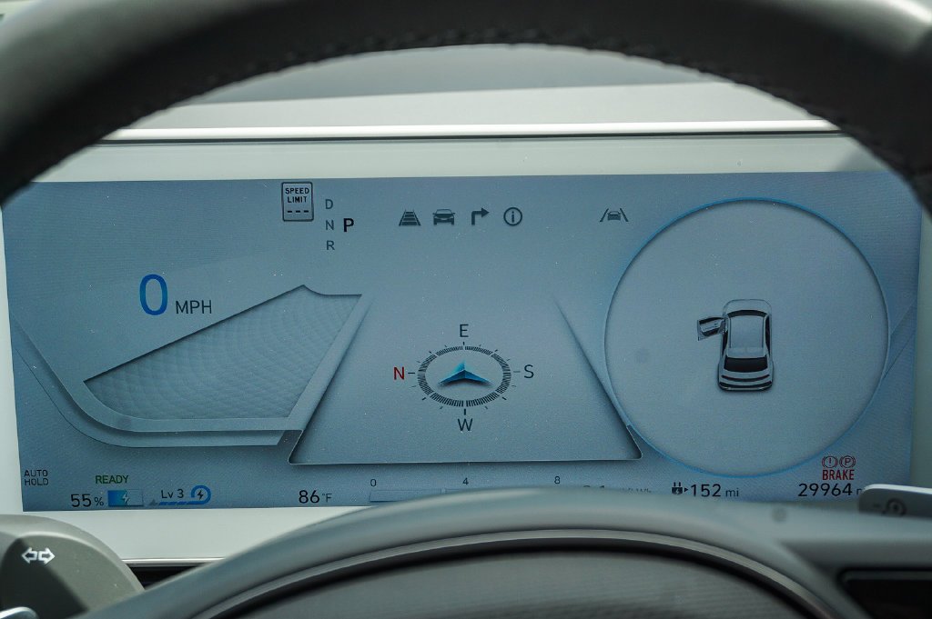 Used 2024 White Hyundai SEL image 22