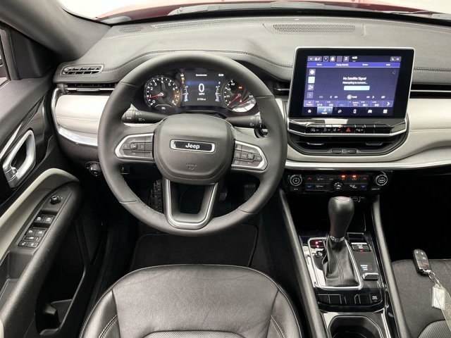 Used 2023 Redline Pearlcoat Jeep Limited image 12
