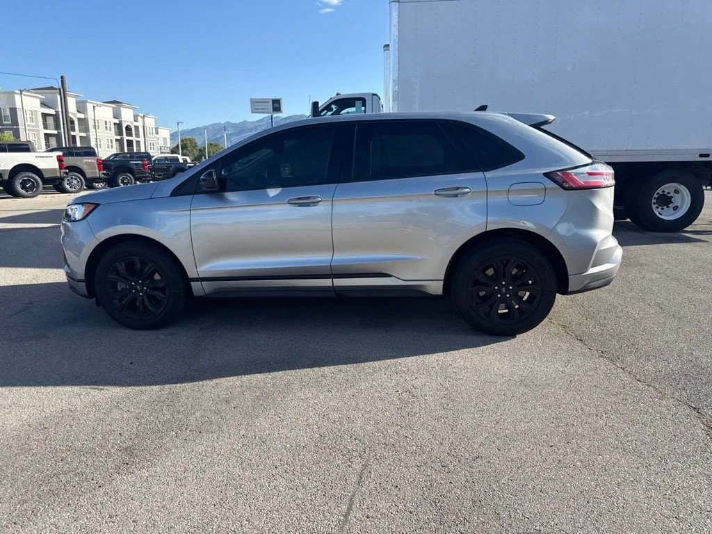 Certified Used 2022 Silver Metallic Ford SE image 11