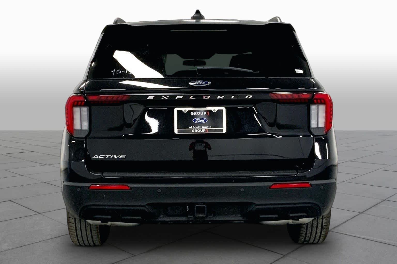New 2026 Agate Black Metallic Ford Active image 4
