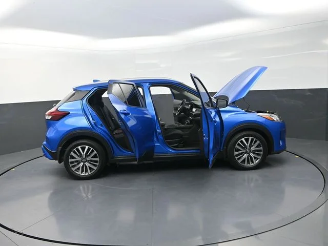 Used 2023 Blue Nissan SV image 36