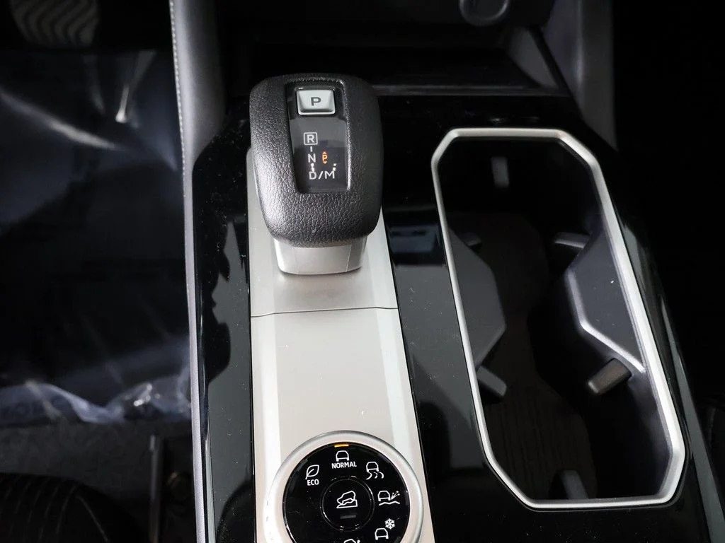 New 2026 White Mitsubishi ES image 46