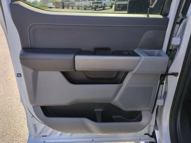 Used 2025 White Ford XLT image 25