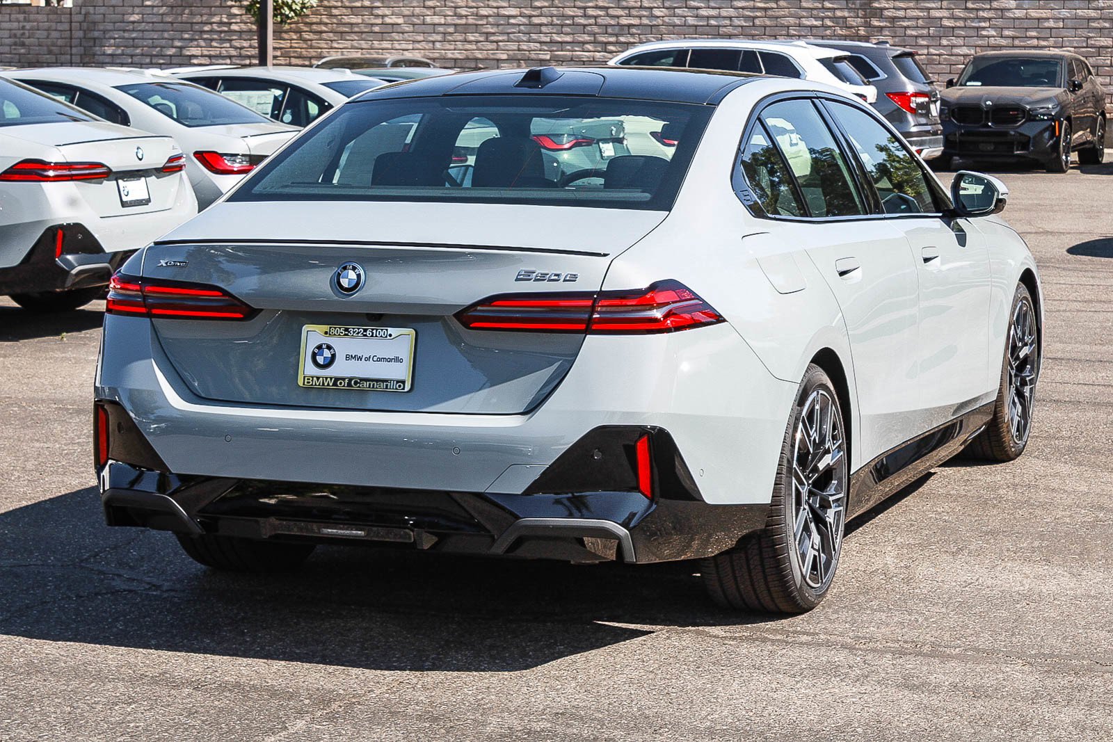 New 2027 Brooklyn Grey Metallic BMW 550e xDrive image 5