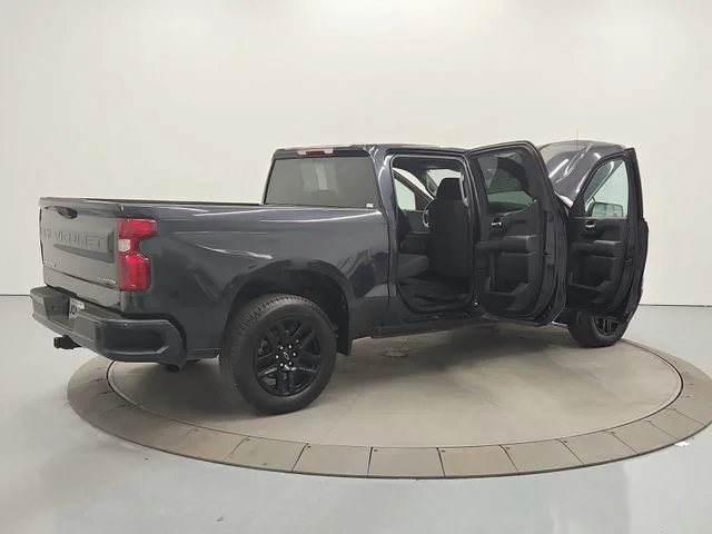 Used 2023 Gray Chevrolet Custom image 15