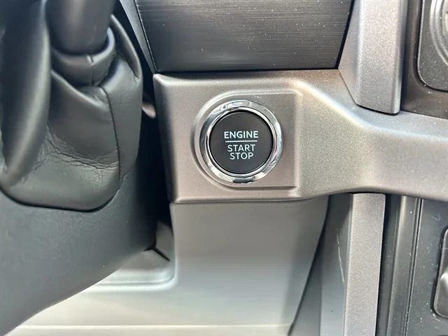 New 2026 Oxford White FORD XLT image 28