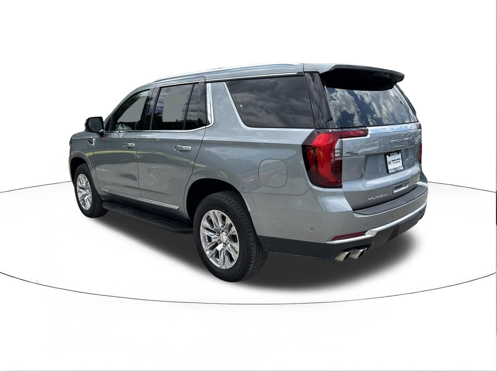 Used 2025 Titanium Rush Metallic GMC Denali image 5