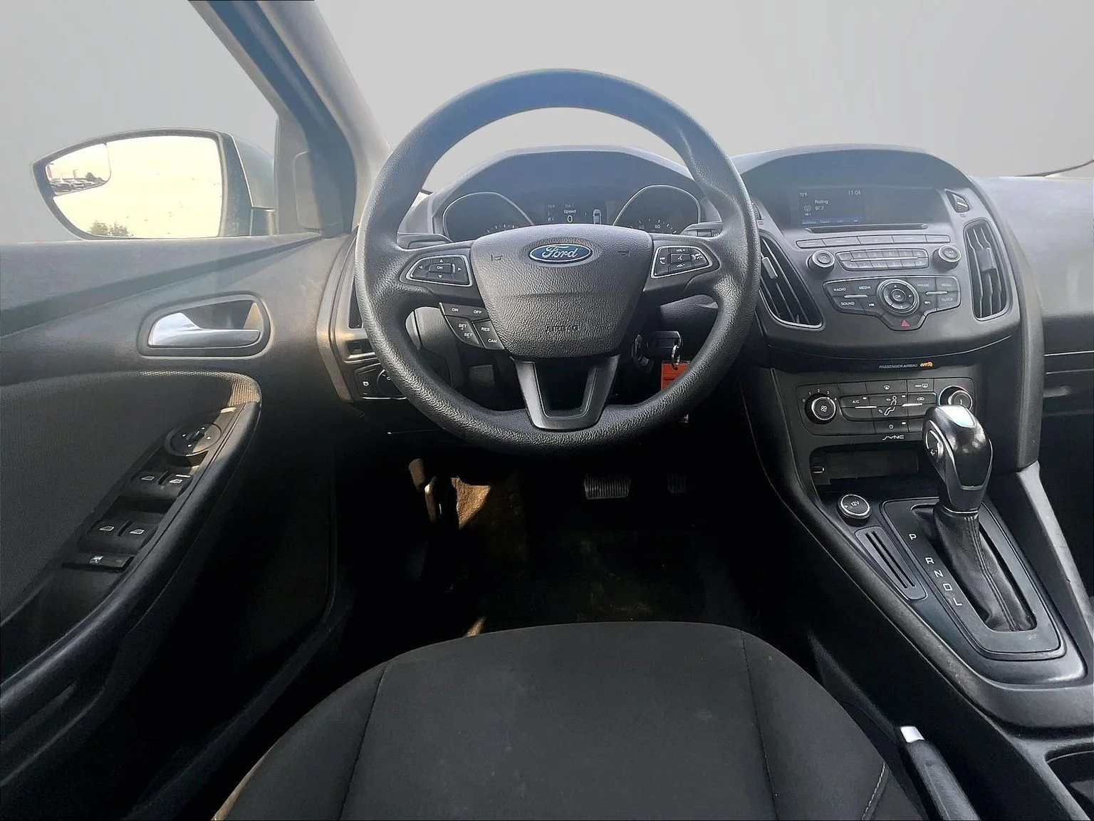 Used 2016 Silver Ford SE image 6