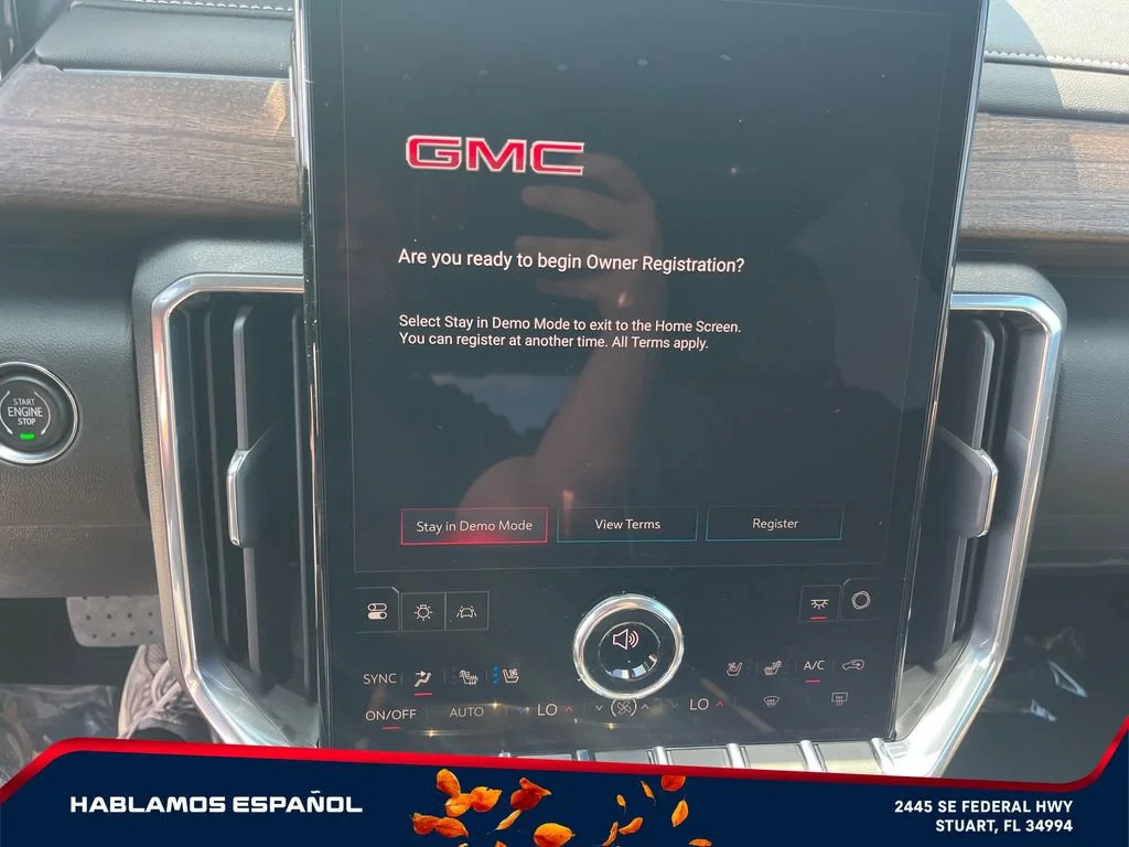 2026 GMC Acadia Denali Ultimate - Photo 24