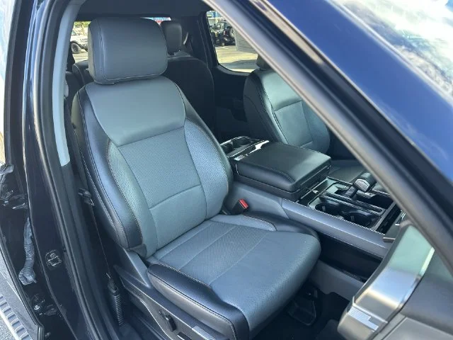 Used 2024 Blue Ford Lariat image 27